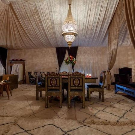 Hotel Lemnaouar Erg Camp à Merzouga Extérieur photo