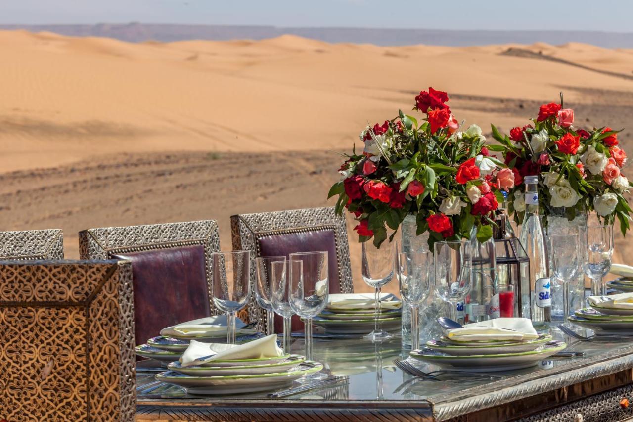 Hotel Lemnaouar Erg Camp à Merzouga Extérieur photo