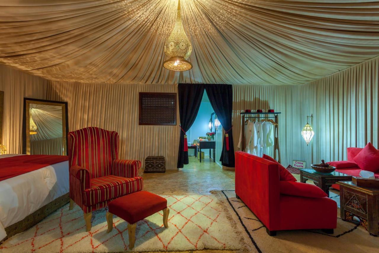 Hotel Lemnaouar Erg Camp à Merzouga Extérieur photo