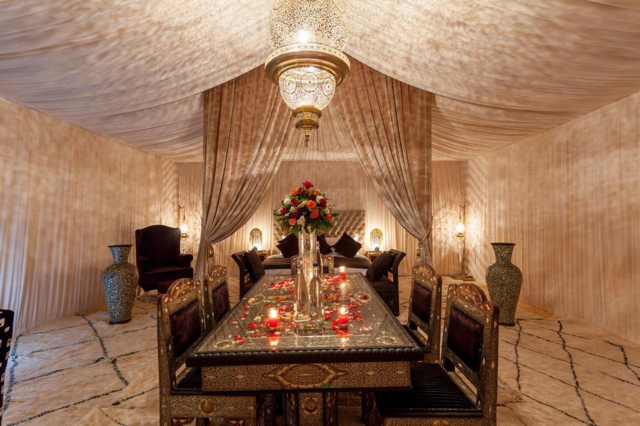 Hotel Lemnaouar Erg Camp à Merzouga Extérieur photo